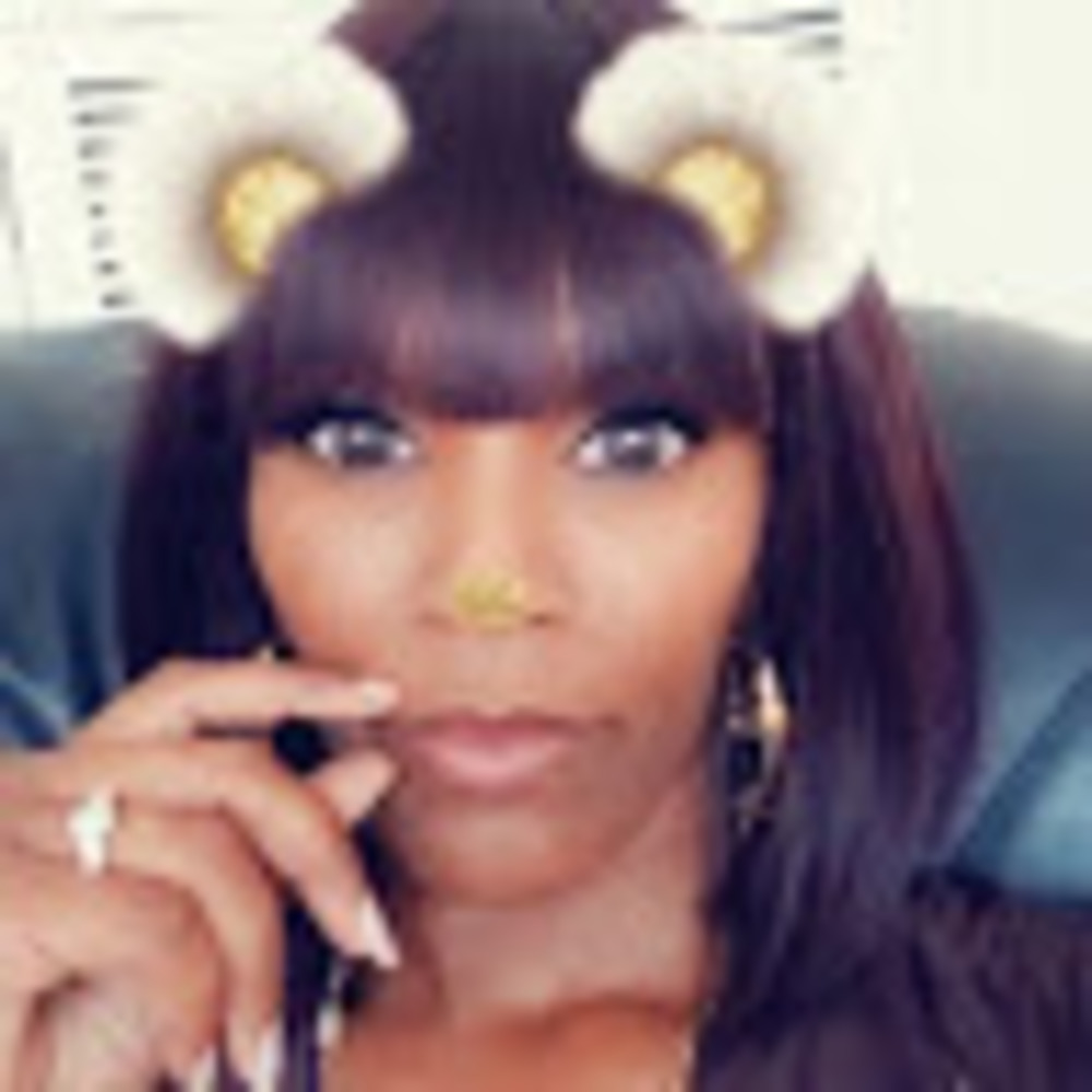 Meet your Posher, Delores